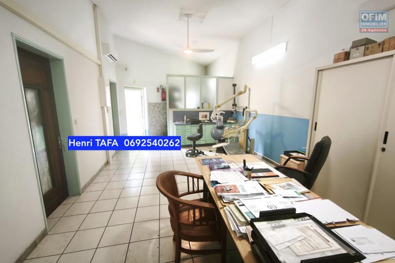 Local professionnel ou commercial St-Joseph centre