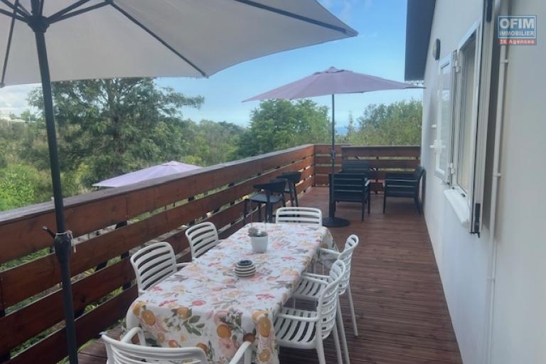 A louer jolie villa de type F3 meubl&eacute;e dans un quartier calme.