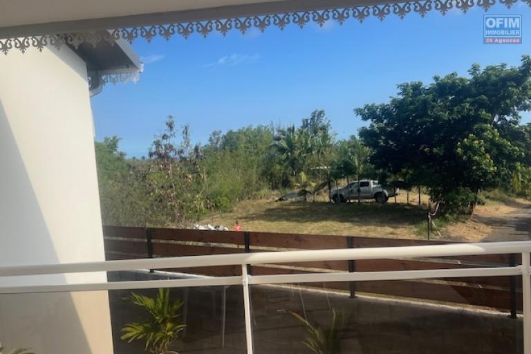 A louer jolie villa de type F3 meubl&eacute;e dans un quartier calme.