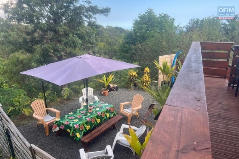 A louer jolie villa de type F3 meubl&eacute;e dans un quartier calme.