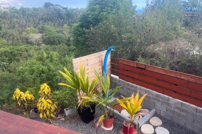 A louer jolie villa de type F3 meubl&eacute;e dans un quartier calme.