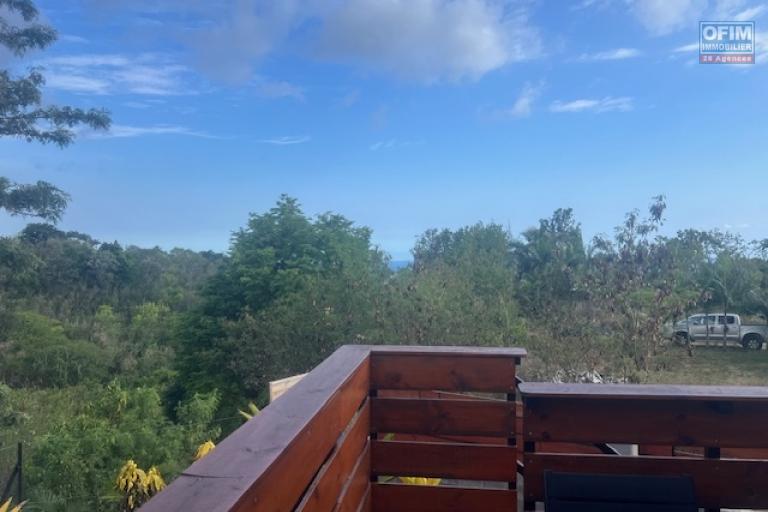 A louer jolie villa de type F3 meubl&eacute;e dans un quartier calme.