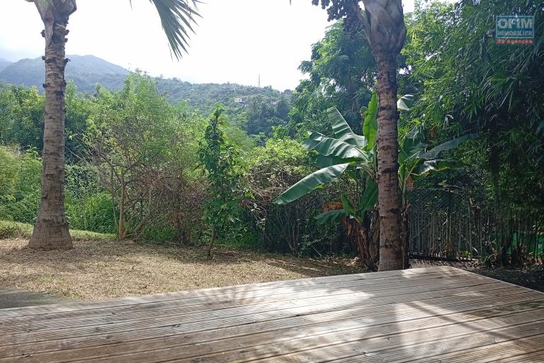 A VENDRE APPARTEMENT F2 EN REZ DE JARDIN DE 53.71 M2 DANS UNE RESIDENCE AVEC PISCINE AVEC VUE MONTAGNE A L ETANG SALE