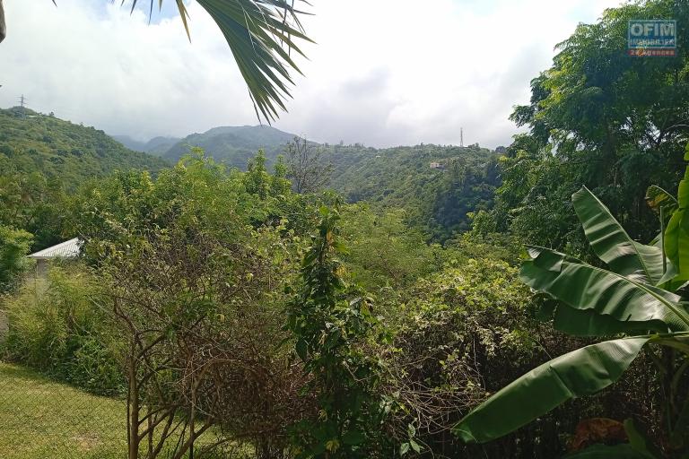 A VENDRE APPARTEMENT F2 EN REZ DE JARDIN DE 53.71 M2 DANS UNE RESIDENCE AVEC PISCINE AVEC VUE MONTAGNE A L ETANG SALE