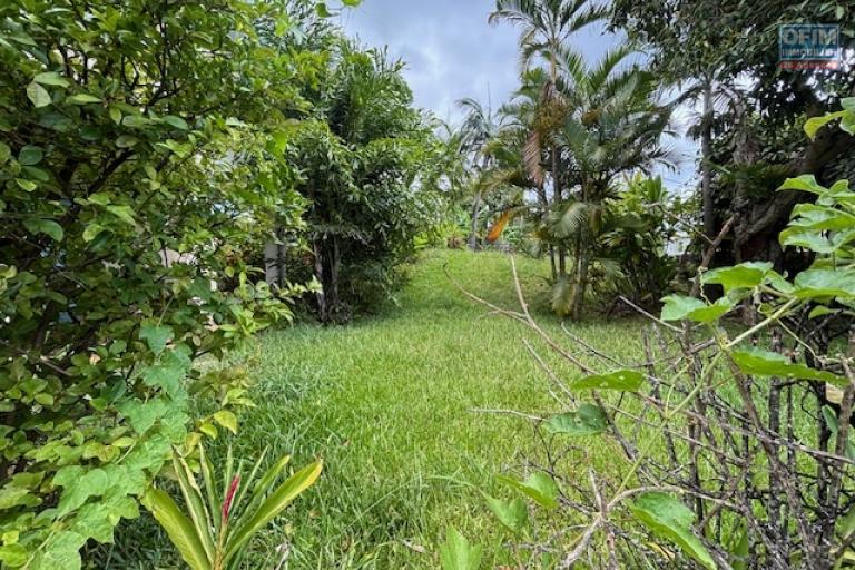 A vendre &agrave; La Montagne maison T6/7 avec piscine  dans lotissement priv&eacute;,