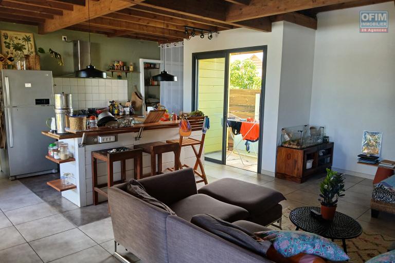 Complex immobiier Proche de la plage &agrave; Terre sainte