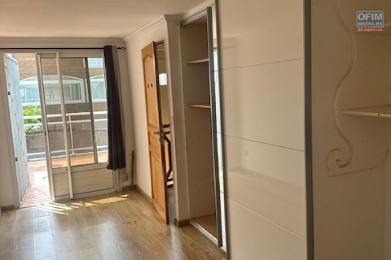 A louer une charmante maison F3 &agrave; Saint-Pierre dans un quartier calme