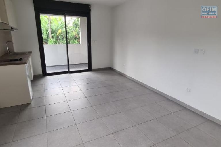 A louer grand studios neuf pour ETUDIANT &agrave; la porte de l'universit&eacute;