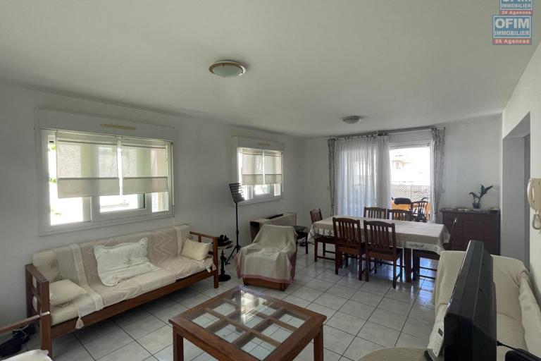 &Agrave; VENDRE &ndash; Maison F6 de 144 m&sup2; &ndash; BOIS DE N&Egrave;FLES SAINTE-CLOTILDE