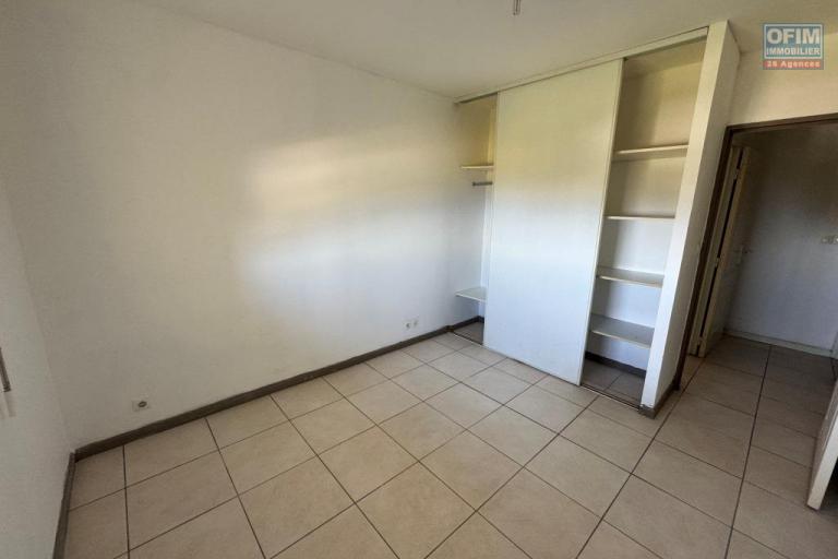 A vendre appartement F2 dans r&eacute;sidence avec piscine le Tampon 14 &eacute;me