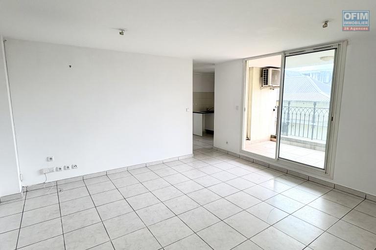 A Vendre appartement F3 de 65m2 avec varangue et 2 places de parking