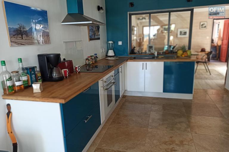 Villa F4- R&eacute;nov&eacute;e - avec vue mer