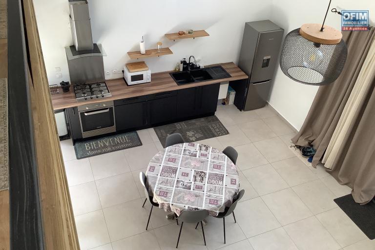 A louer tres belle villa f4 meubl&eacute;e a la riviere saint louis