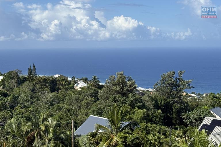 Bel appartement T3 en RDC avec magnifique vue mer et montagne proche centre ville