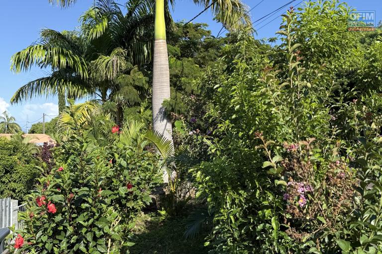 Bel appartement T3 en RDC avec magnifique vue mer et montagne proche centre ville