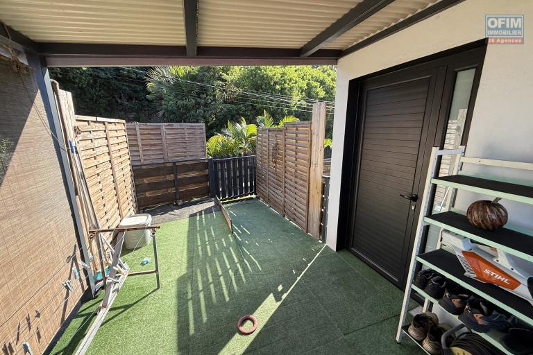 Bel appartement T3 en RDC avec magnifique vue mer et montagne proche centre ville