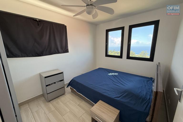 Bel appartement T3 en RDC avec magnifique vue mer et montagne proche centre ville