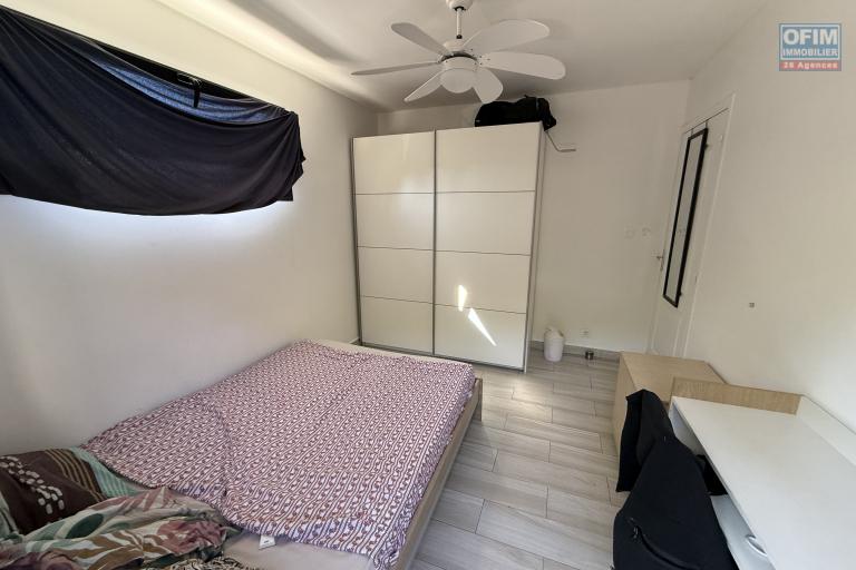 Bel appartement T3 en RDC avec magnifique vue mer et montagne proche centre ville