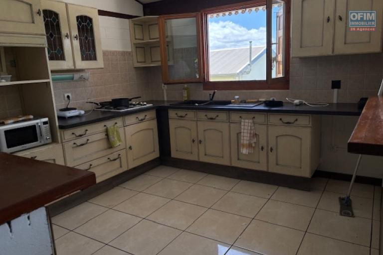 A vendre spacieuse maison T6/7 &agrave; La Montagne