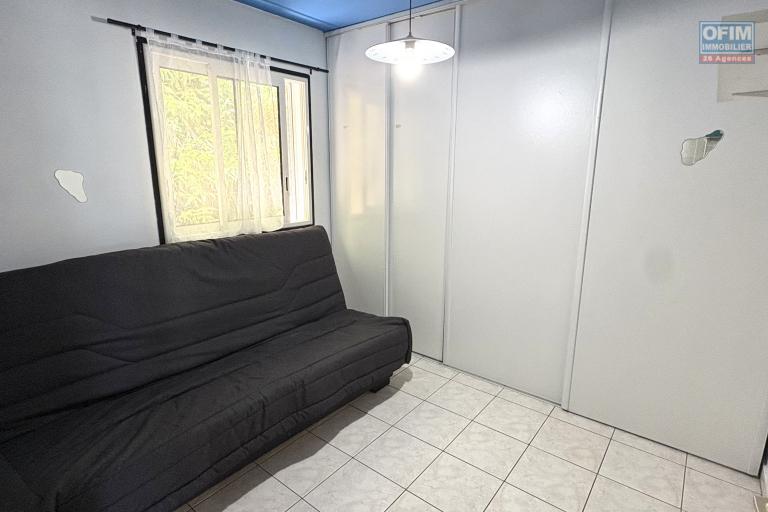 Maison meublée T3 à louer sur Sainte-Rose avec vue mer