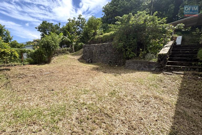 Maison meublée T3 à louer sur Sainte-Rose avec vue mer