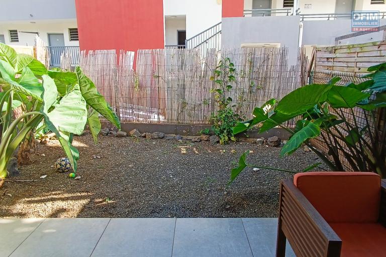 A louer villa mitoyenne de ville de type F4 dans une r&eacute;sidence s&eacute;curis&eacute;e proche lyc&eacute;e des AVIRONS