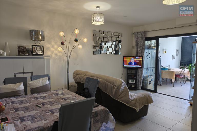 A vendre appartement T3  de 81  m2 avec varangue -R&eacute;sidence r&eacute;cente centre ville de  LA POSSESSION