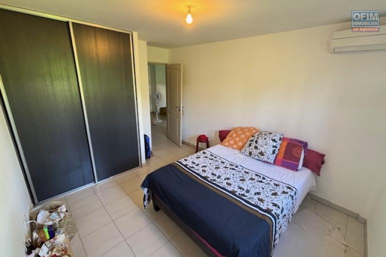 A vendre T2  &agrave; Ste Clotilde, residence Coquelicot 3, chemin Finette.