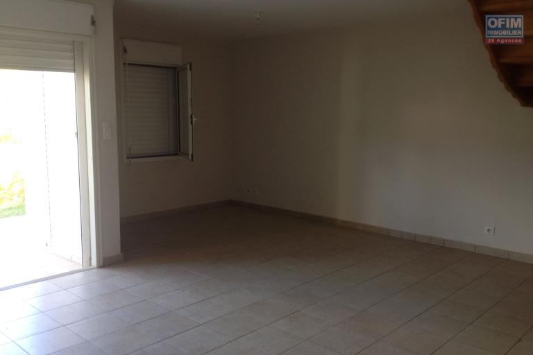 A vendre &agrave; La Montagne maison T5, mitoyenne d'un cot&eacute;,au calme d'une impasse