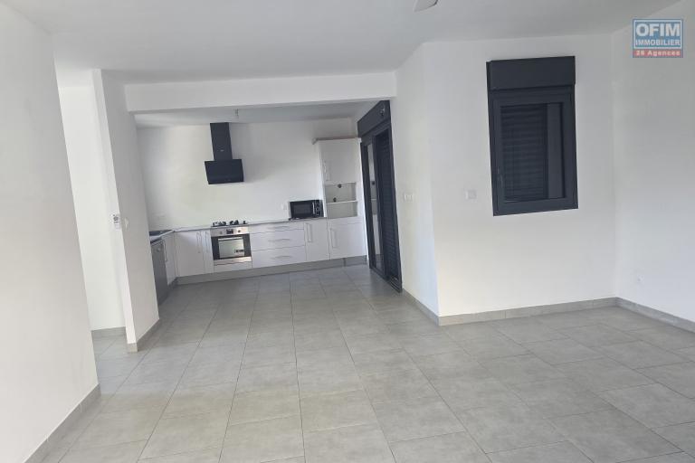 MAISON NEUVE AVEC 3 CHAMBRES, CUISINE &Eacute;QUIP&Eacute;E, SITU&Eacute;E SUR CHAMP BORNE/ SAINT ANDRE