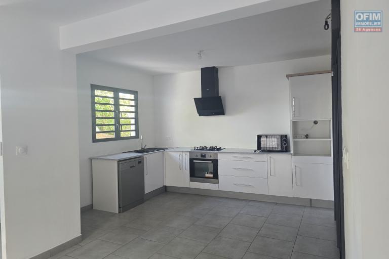 MAISON NEUVE AVEC 3 CHAMBRES, CUISINE &Eacute;QUIP&Eacute;E, SITU&Eacute;E SUR CHAMP BORNE/ SAINT ANDRE