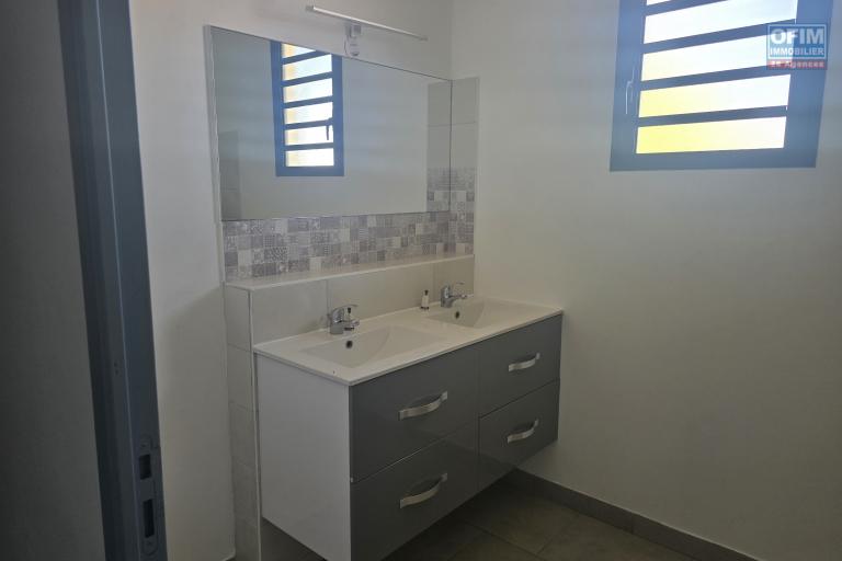 MAISON NEUVE AVEC 3 CHAMBRES, CUISINE &Eacute;QUIP&Eacute;E, SITU&Eacute;E SUR CHAMP BORNE/ SAINT ANDRE