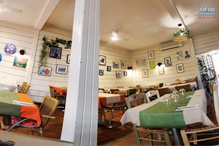  A vendre Fonds de commerce Restaurant - Pizzeria - Bar  Le POMODORO au centre ville du Tampon &agrave; 120 000&euro;