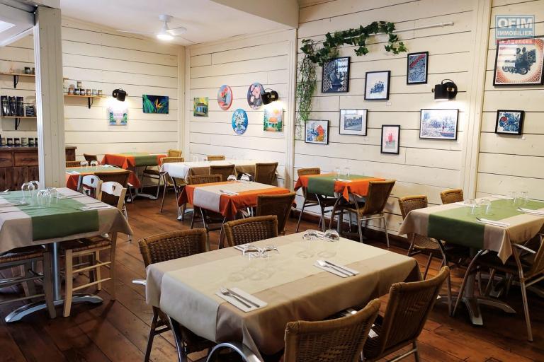  A vendre Fonds de commerce Restaurant - Pizzeria - Bar  Le POMODORO au centre ville du Tampon &agrave; 120 000&euro;
