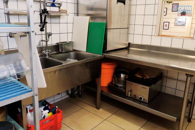  A vendre Fonds de commerce Restaurant - Pizzeria - Bar  Le POMODORO au centre ville du Tampon &agrave; 120 000&euro;