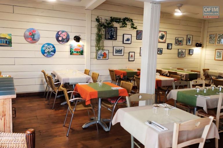  A vendre Fonds de commerce Restaurant - Pizzeria - Bar  Le POMODORO au centre ville du Tampon &agrave; 120 000&euro;