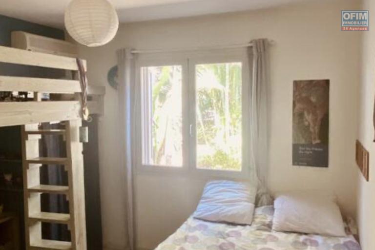 A LOUER Magnifique maison MEUBL&Eacute;E de type F5 avec PISCINE et VUE MER &agrave; SAINT-PAUL