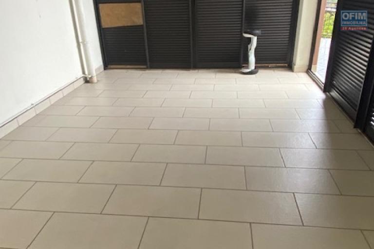 A louer grand studio dans la r&eacute;sidence Lobellia &agrave; Ste Clotilde