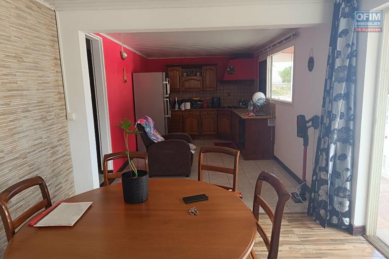 Ensemble immobilier T3 + T2 sur terrain de 572 m&sup2; avec piscine Saint Louis - T3