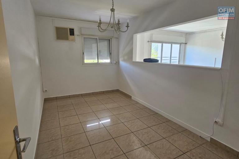 Appartement T3/T4 à Saint-Denis dans le Carré d’Or avec vue mer & montagne