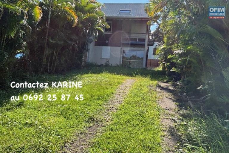 A vendre à La Montagne maison T5 avec jardin, mitoyenne d'un coté, au calme d'...