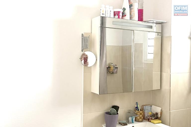 LA POSSESSION LITTORAL - BEL APPARTEMENT T3+V DANS RESIDENCE DE BON STANDING.