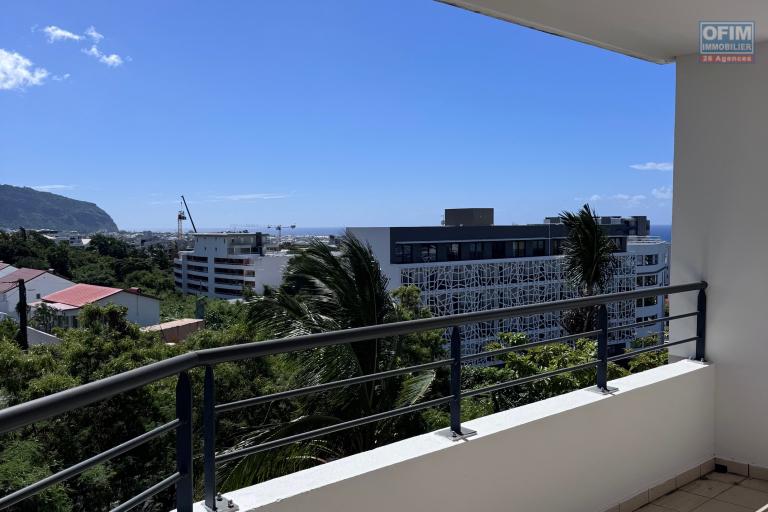 A louer bel appartement de type F3 lumineux sur la r&eacute;sidence BOIS DE SENTEUR avenue GEORGES BRASSENS &agrave; Sainte Clotilde.