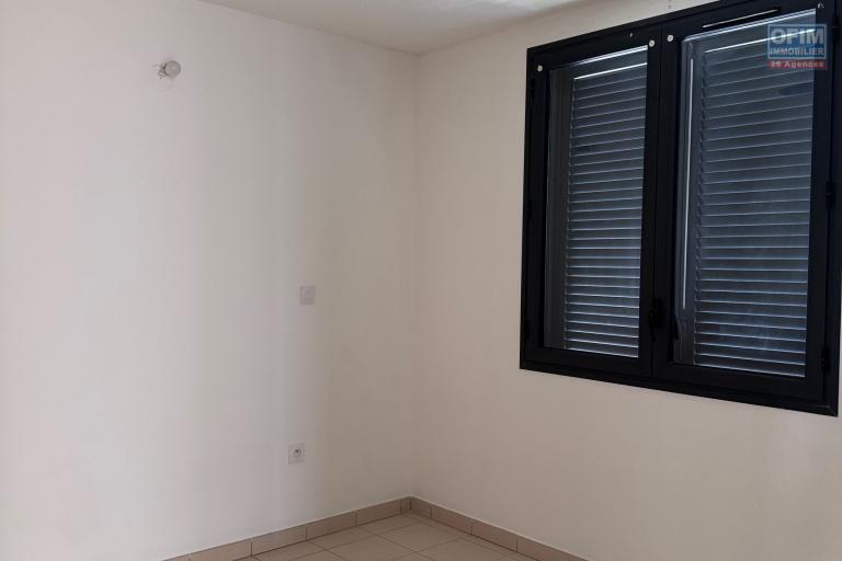 A louer bel appartement de type F3 lumineux sur la r&eacute;sidence BOIS DE SENTEUR avenue GEORGES BRASSENS &agrave; Sainte Clotilde.