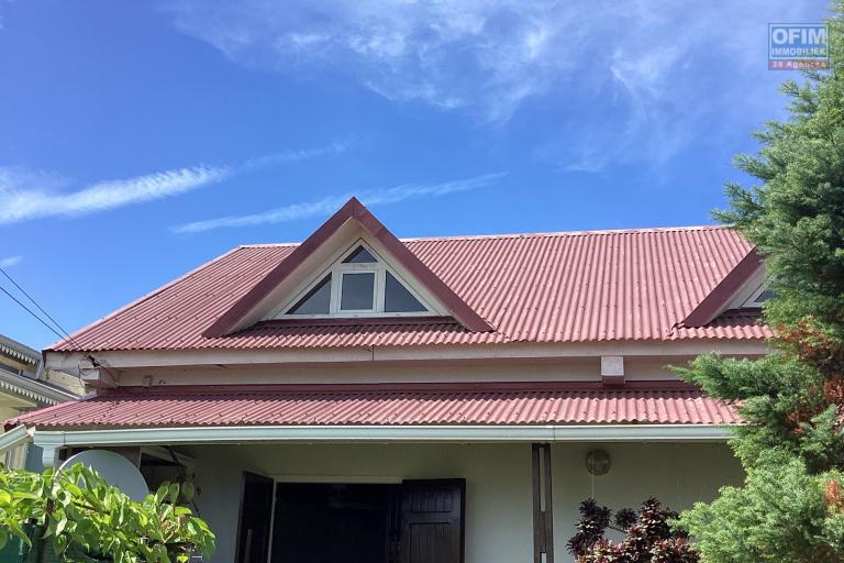 &Agrave; LOUER &ndash; Maison Duplex F5 &ndash; Bagatelle