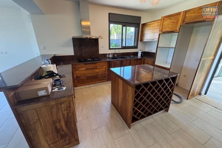 Exceptionnel : A louer, villa de type F5 d'environ 183 m&sup2; &agrave; Bois Court la Plaine des cafres