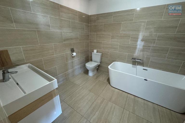 Exceptionnel : A louer, villa de type F5 d'environ 183 m&sup2; &agrave; Bois Court la Plaine des cafres