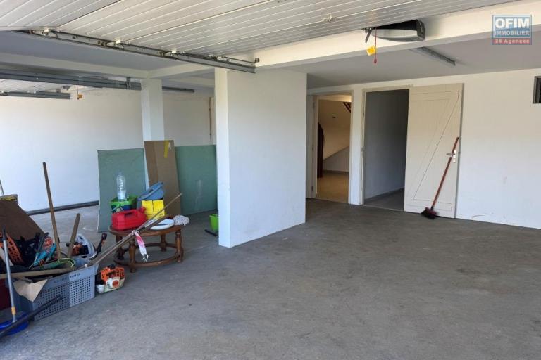 Exceptionnel : A louer, villa de type F5 d'environ 183 m&sup2; &agrave; Bois Court la Plaine des cafres