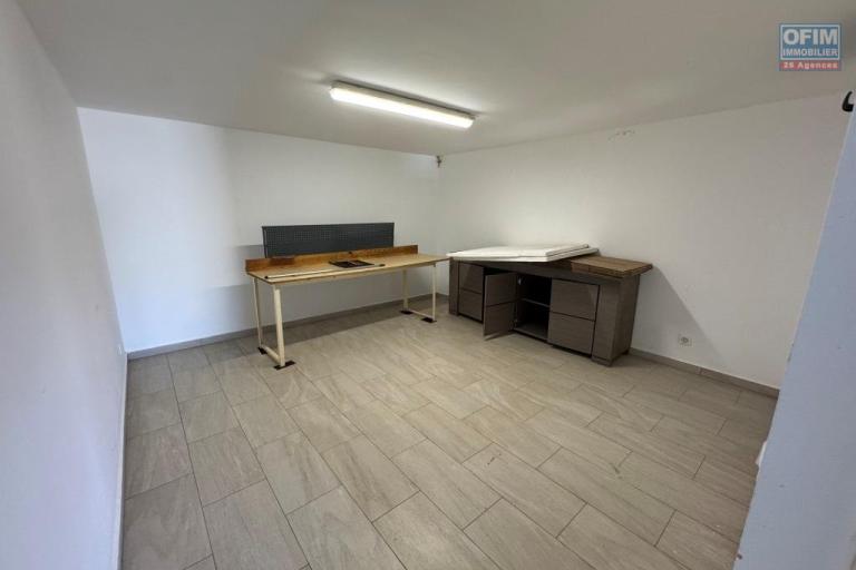 Exceptionnel : A louer, villa de type F5 d'environ 183 m&sup2; &agrave; Bois Court la Plaine des cafres