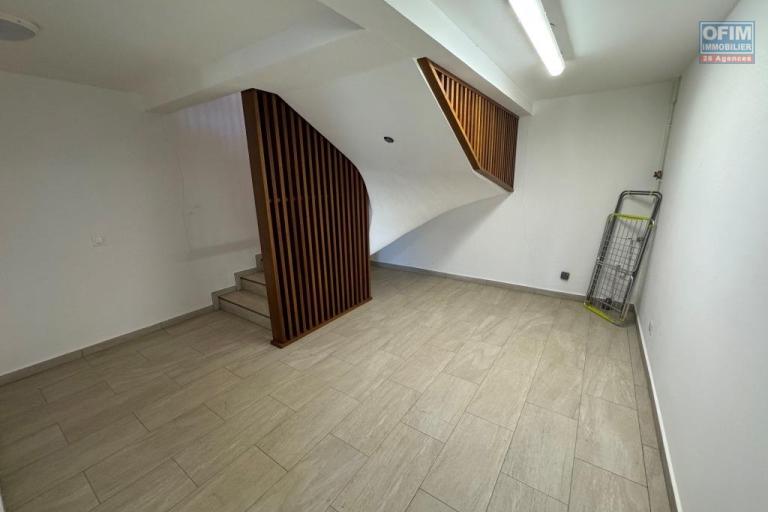 Exceptionnel : A louer, villa de type F5 d'environ 183 m&sup2; &agrave; Bois Court la Plaine des cafres